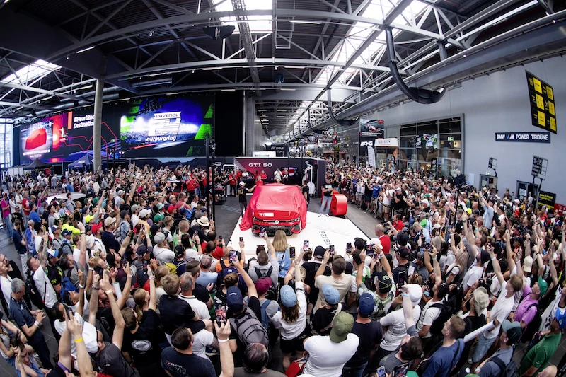 Zwycięstwo w klasie po światowej premierze: wyjątkowy weekend Golfa GTI na torze Nürburgring - 14.