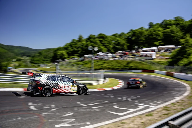 Zwycięstwo w klasie po światowej premierze: wyjątkowy weekend Golfa GTI na torze Nürburgring - 6.