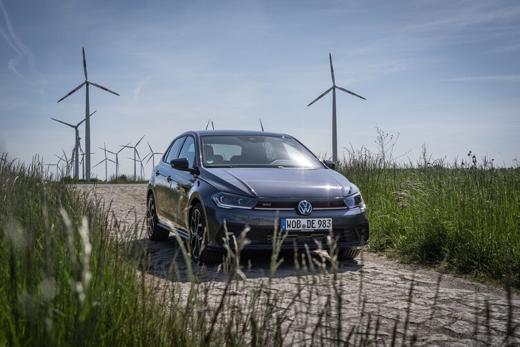 50 lat Polo: szósta generacja bestsellera z Wolfsburga jest przestronna niczym auto kompaktowe