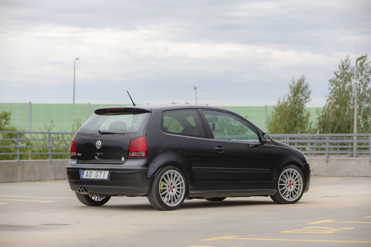 50 lat Polo: czwarta generacja małego Volkswagena była przestronna niczym auto kompaktowe