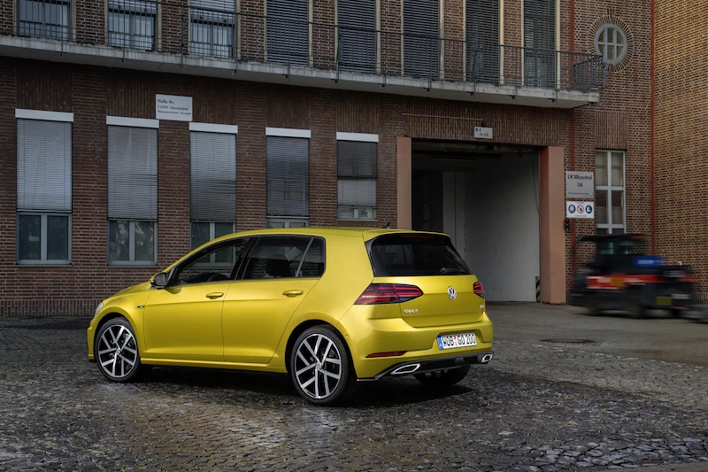 Nowy Golf - rok modelowy 2017 - 6.