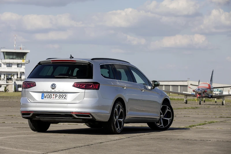 Volkswagen Passat GTE Variant - 16.