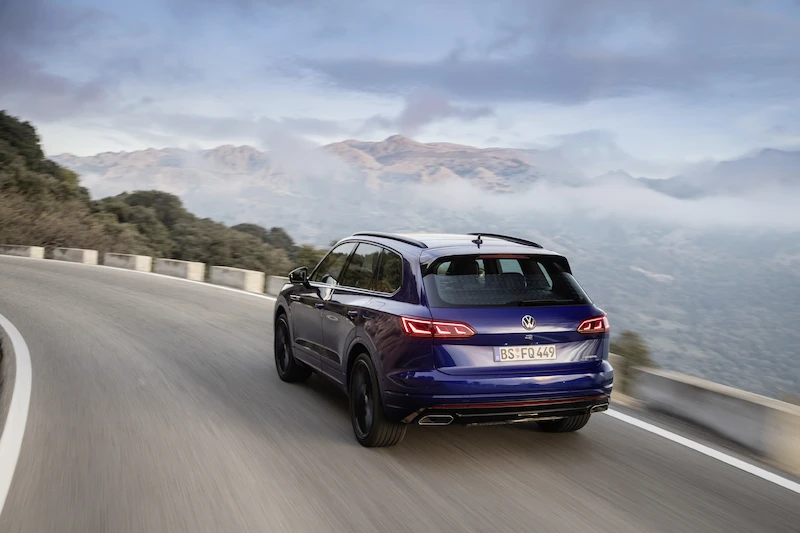 Volkswagen Touareg R - 65.