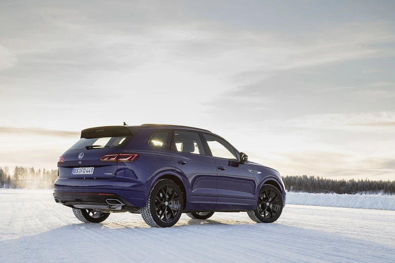 Volkswagen Touareg R - 35.
