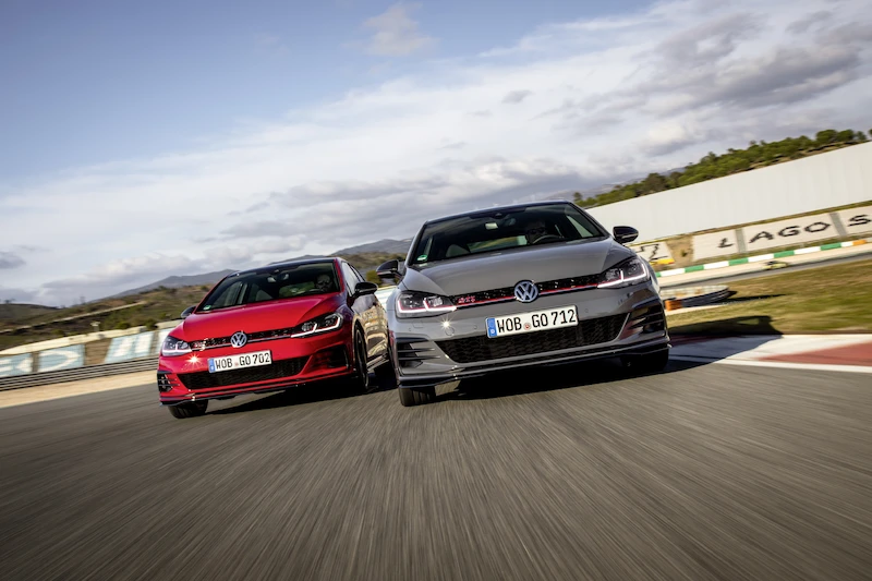 Golf z genami auta wyścigowego: Volkswagen rozpoczął sprzedaż Golfa GTI TCR - 35.