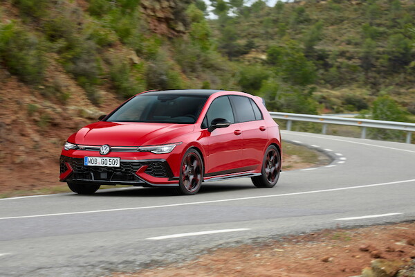 Volkswagen podsumowuje rok 2025. Czas premier i przygotowań do elektrycznej ofensywy