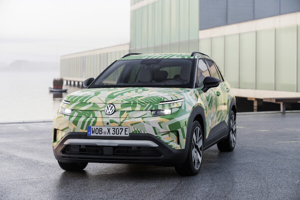 Pierwsze jazdy elektrycznym kompaktowym SUV-em Volkswagena: nowy ID. Cross na ulicach Amsterdamu