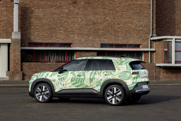 Pierwsze jazdy elektrycznym kompaktowym SUV-em Volkswagena: nowy ID. Cross na ulicach Amsterdamu