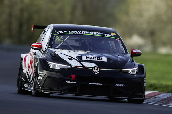 Volkswagen świętuje 50-lecie GTI. Światowa premiera elektrycznego ID. Polo GTI podczas wyścigu 24h Nürburgring