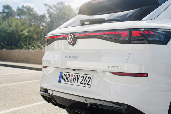 Nowy napęd hybrydowy: rusza przedsprzedaż Golfa i T-Roca z układem typu full hybrid