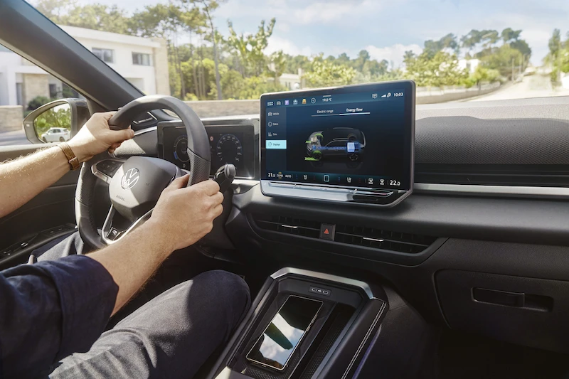 Nowy napęd hybrydowy: rusza przedsprzedaż Golfa i T-Roca z układem typu full hybrid - 9.