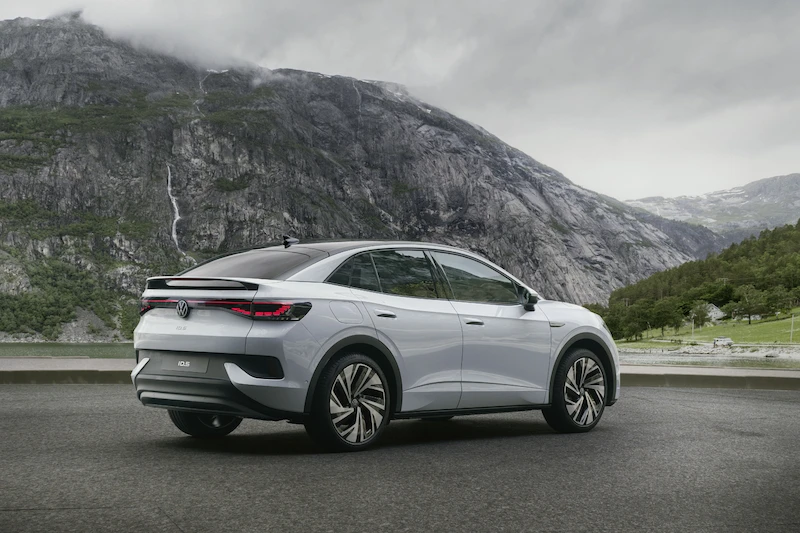 Pierwszy elektryczny SUV typu coupé Volkswagena: zaprezentowano model ID.5 i ID.5 GTX - 13.