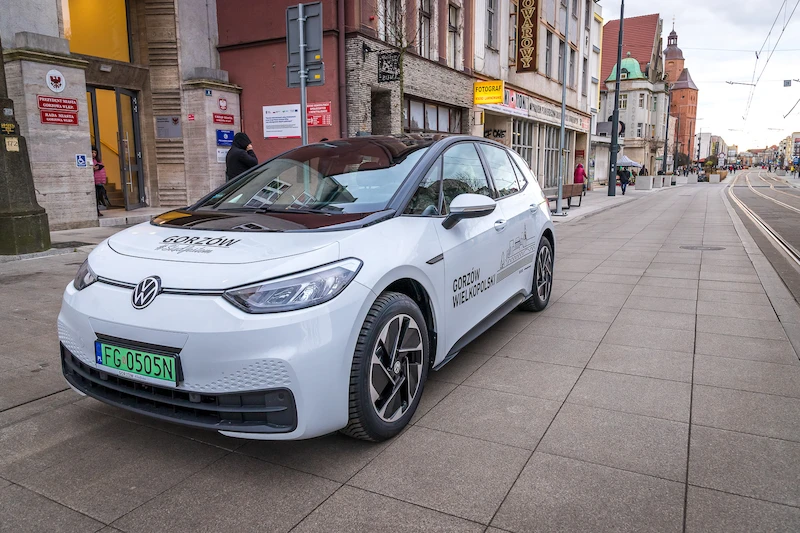 Urząd Miasta Gorzowa postawił na Volkswagena ID.3 - 4.