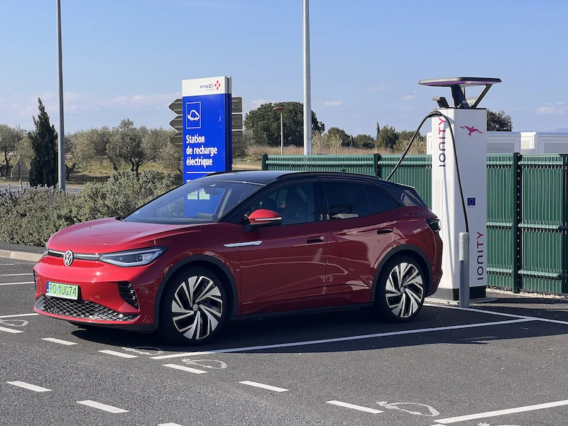 5000 km Volkswagenem ID.4 przez całą Europę – elektryczny SUV Volkswagena w podróży do Barcelony - 4.