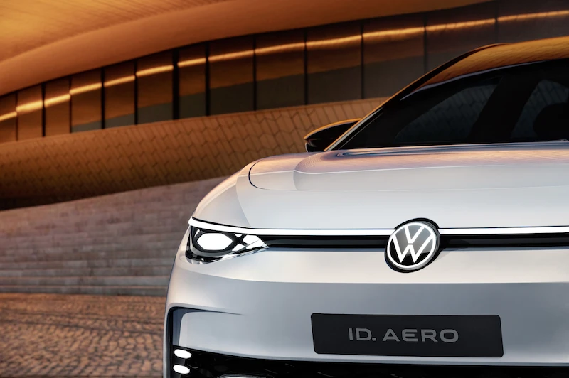 Pierwsza w pełni elektryczna limuzyna Volkswagena: światowa premiera modelu ID. AERO - 4.