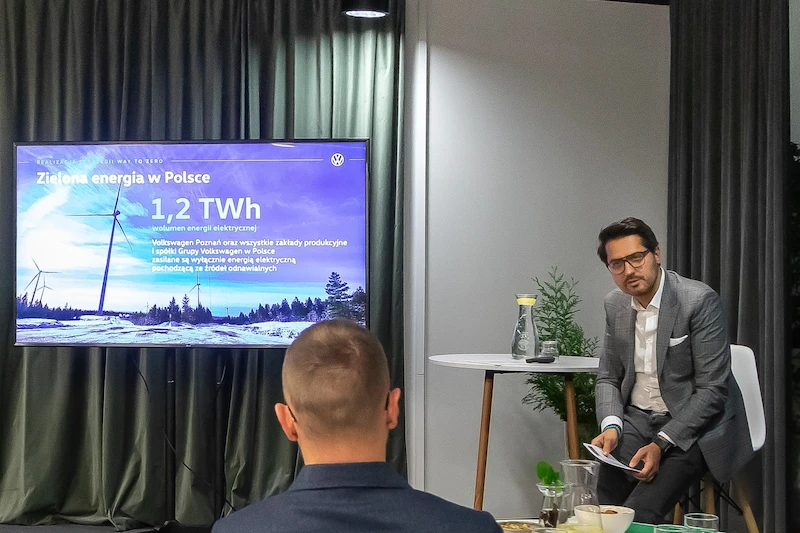 Volkswagen zaprosił do dyskusji o dekarbonizacji oraz produkcji energii elektrycznej i akumulatorów - 2.