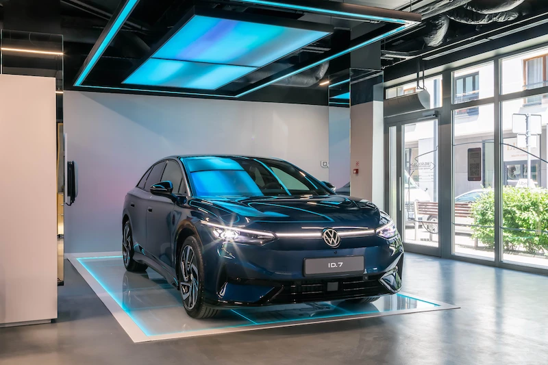 ID.7 po raz pierwszy w Polsce: elektryczna limuzyna premierowo w Volkswagen Home w Warszawie - 5.