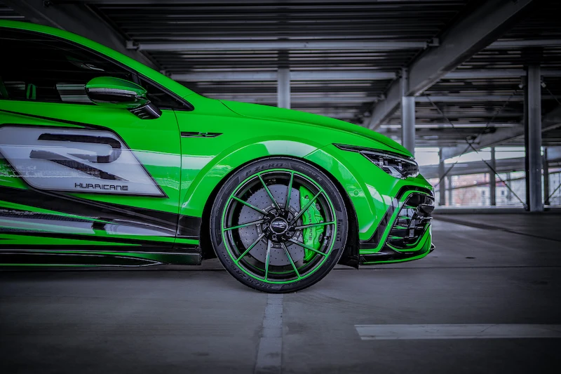 Bezkompromisowy Volkswagen Golf R Hurricane podczas Ultrace 2023 we Wrocławiu - 7.