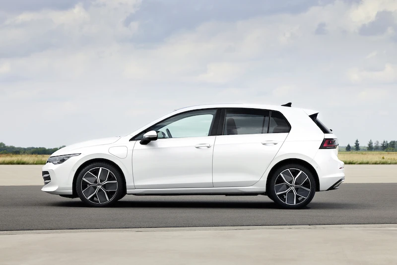 Ruszyła przedsprzedaż nowego Volkswagena Golfa, ceny wersji hatchback zaczynają się od 112 100 zł - 4.