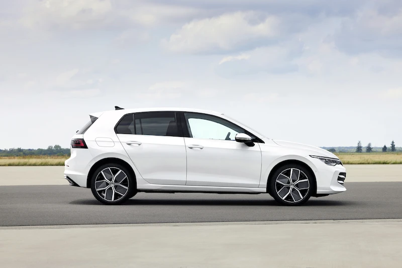 Ruszyła przedsprzedaż nowego Volkswagena Golfa, ceny wersji hatchback zaczynają się od 112 100 zł - 5.