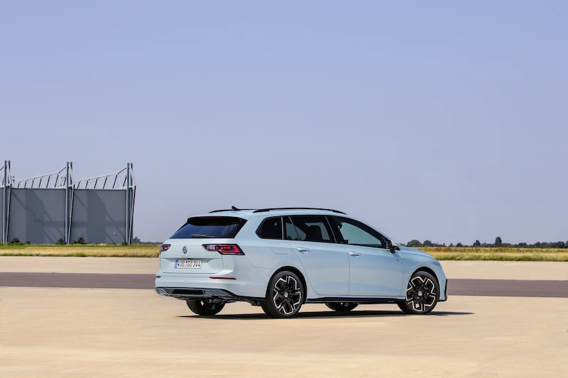 Ruszyła przedsprzedaż nowego Volkswagena Golfa, ceny wersji hatchback zaczynają się od 112 100 zł - 12.
