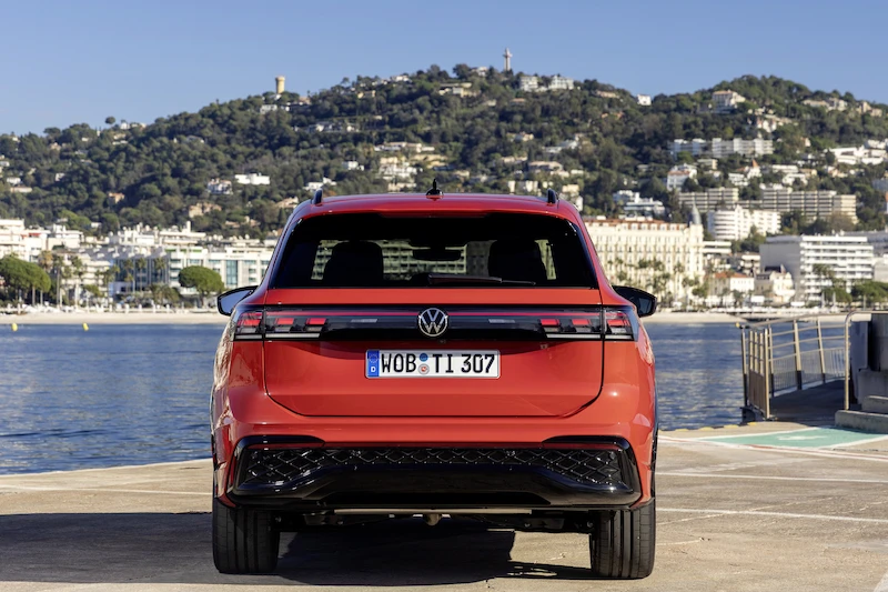 Można już zamawiać Volkswagena Tiguana z napędem hybrydowym plug-in: ceny startują od 212 290 zł  - 10.
