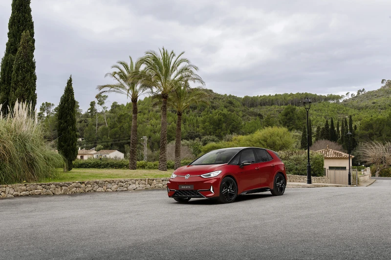 Podwójna światowa premiera: pierwsze szczegóły i zdjęcia Volkswagenów ID.3 GTX i ID.7 GTX Tourer - 21.