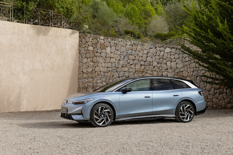 Elektryczny i wszechstronny: Volkswagen rozpoczyna przedsprzedaż modelu ID.7 Tourer