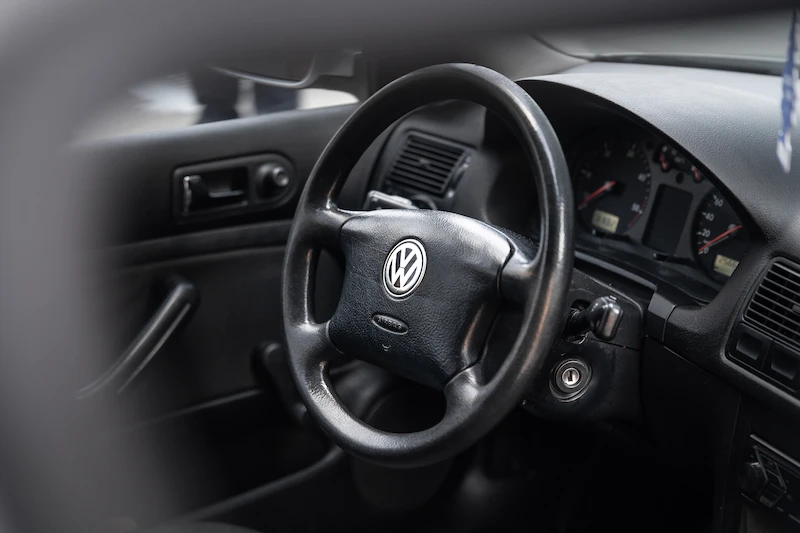 Volkswagen Golf IV – niespotykana jakość wykończenia i nowe technologie: pompowtryskiwacze i skrzynia DSG - 6.