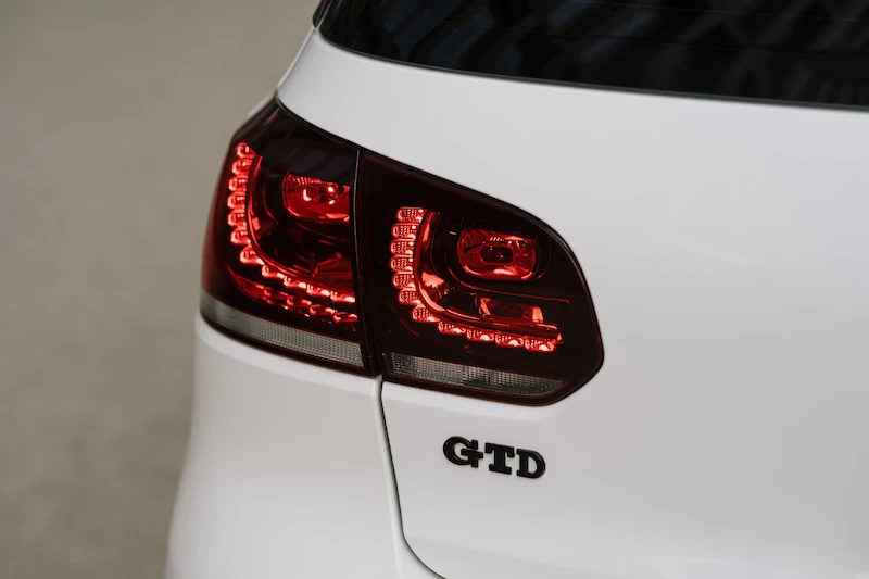 Volkswagen Golf VI – bogate wyposażenie standardowe i wysoki poziom bezpieczeństwa - 17.