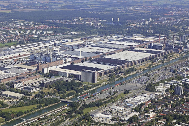 50 lat produkcji Golfa: fabryka Volkswagena w Wolfsburgu świętuje urodziny swojego bestsellera - 10.