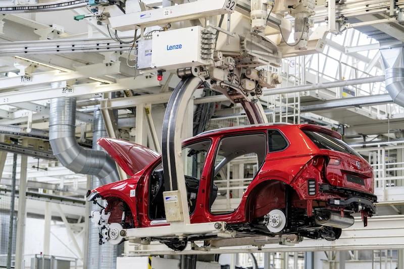 50 lat produkcji Golfa: fabryka Volkswagena w Wolfsburgu świętuje urodziny swojego bestsellera - 3.