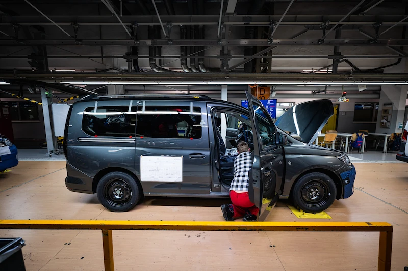 Volkswagen Caddy 5 Maxi – w Volkswagen Poznań ruszyła produkcja największego wariantu Volkswagena Caddy 5 - 2.