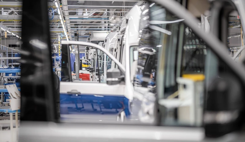 Wyprodukowany w zakładach Volkswagen Poznań - Volkswagen Grand California - na targach Caravans Salon 2021 - 3.