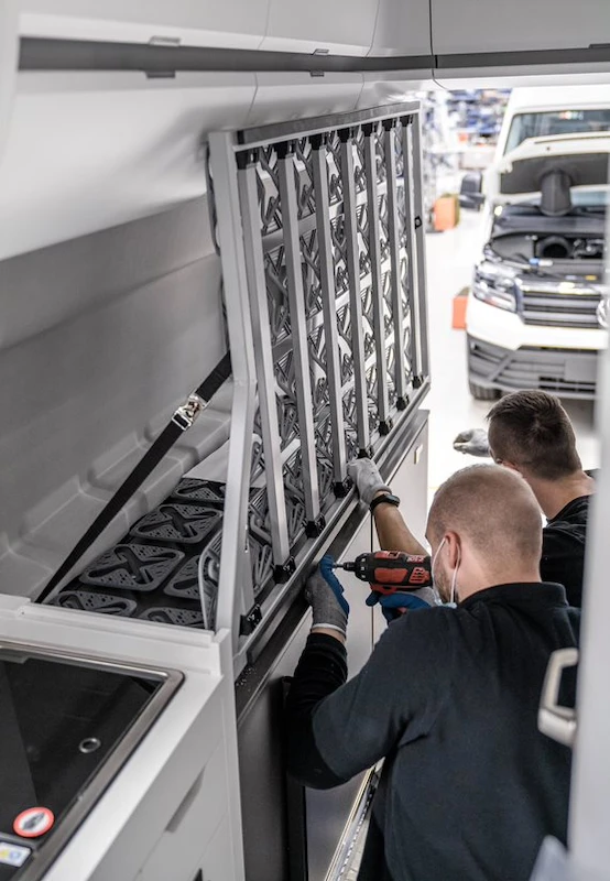 Wyprodukowany w zakładach Volkswagen Poznań - Volkswagen Grand California - na targach Caravans Salon 2021 - 5.