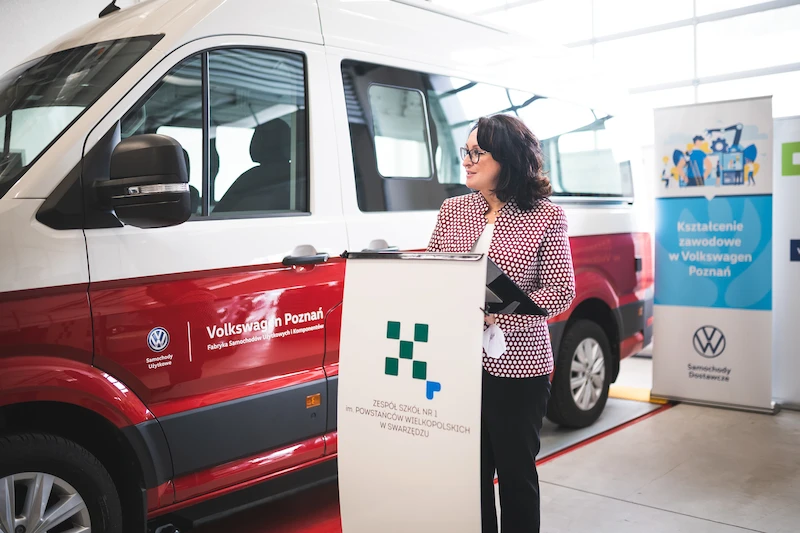 Kształcenie branżowe pod patronatem Volkswagen Poznań: Volkswagen Crafter dla Zespołu Szkół nr 1 w Swarzędzu - 3.