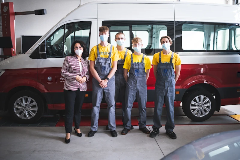 Kształcenie branżowe pod patronatem Volkswagen Poznań: Volkswagen Crafter dla Zespołu Szkół nr 1 w Swarzędzu - 7.