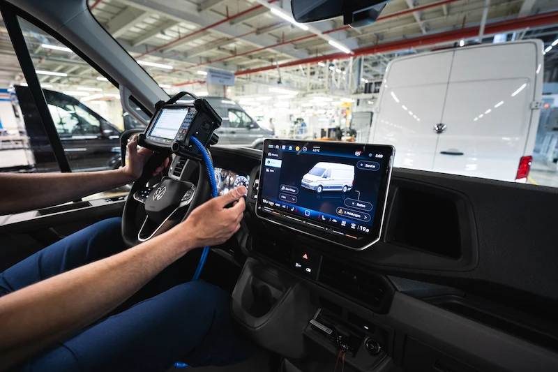 Rekordowa liczba osób zwiedziła zakłady Volkswagen Poznań - 5.