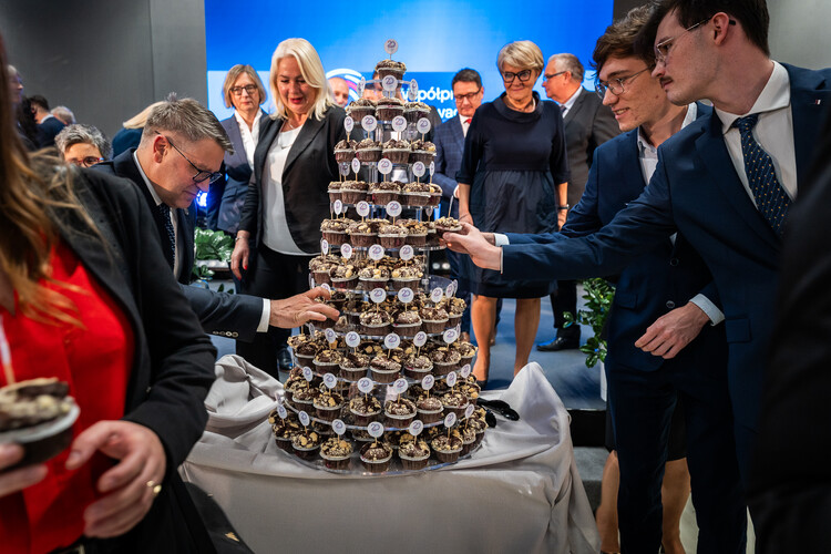 20 lat kształcenia zawodowego i akademickiego w Volkswagen Poznań: nauka, rozwój i wartości