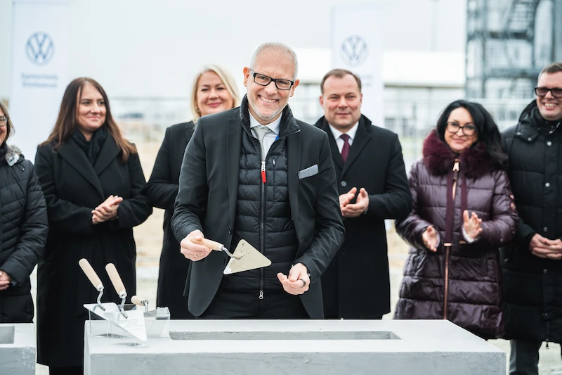 Fabryka Volkswagen Poznań we Wrześni: Wmurowano kamień węgielny pod nowe hale do produkcji elektrycznego Craftera - 20.