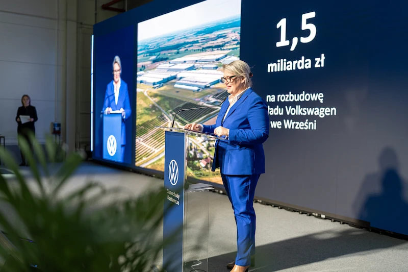 Fabryka Volkswagen Poznań we Wrześni: Wmurowano kamień węgielny pod nowe hale do produkcji elektrycznego Craftera - 12.