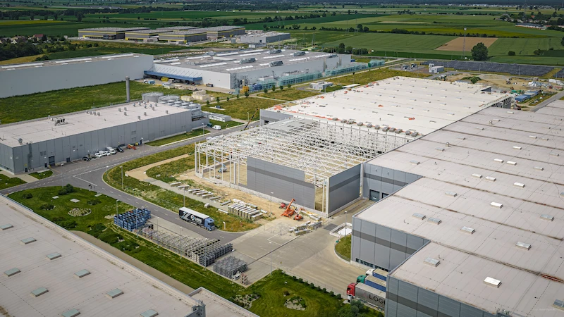 Wiecha na budowie nowych hal Volkswagen Poznań. We Wrześni powstaje zaplecze dla elektrycznego Craftera - 21.