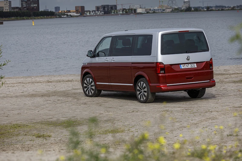 Multivan 6.1 czy nowy Multivan? Oferta marki Volkswagen Samochody Dostawcze - 12.