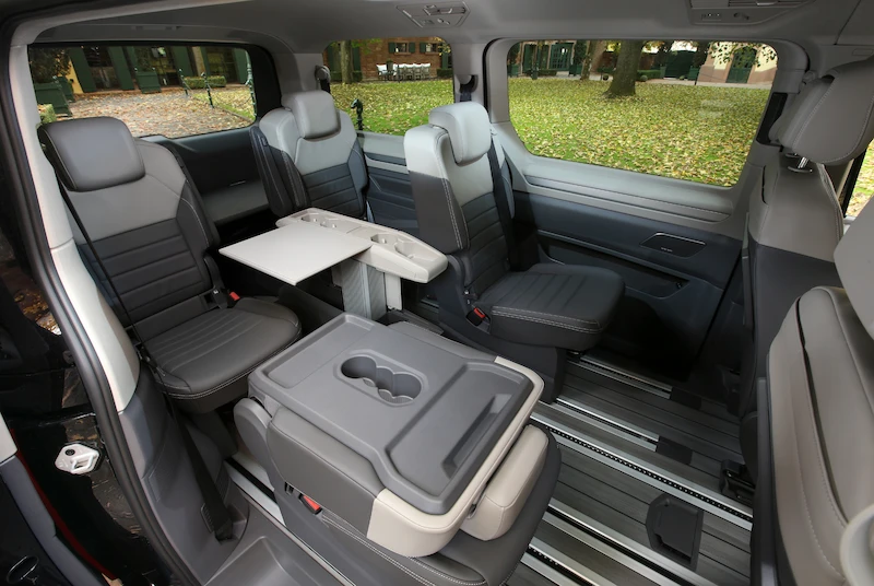 Volkswagen Multivan: idealny towarzysz wakacyjnych rodzinnych wypraw - 7.