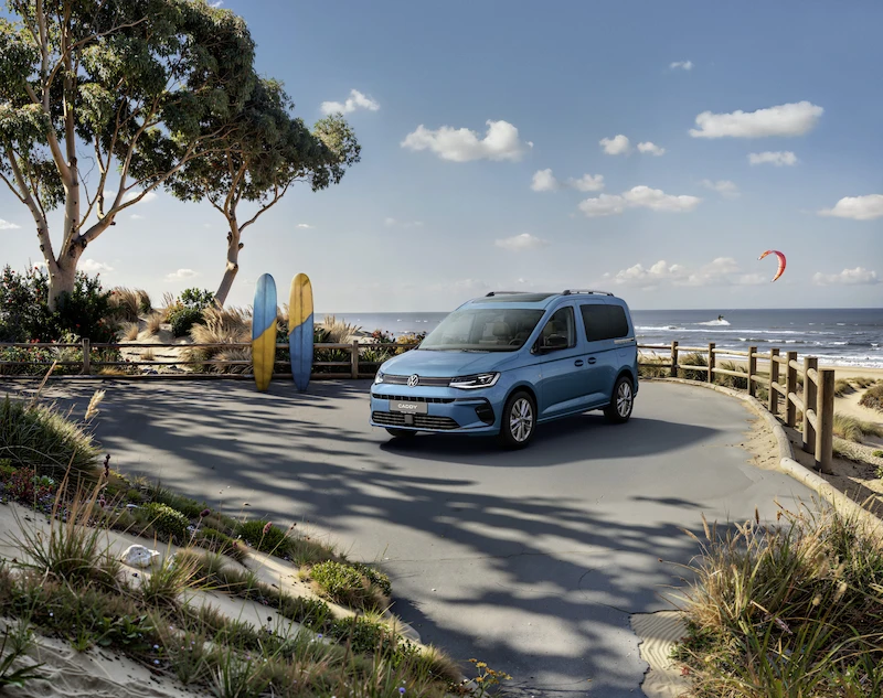 Volkswagen pokazuje pełny świat Californii i otwiera nowy, elektryczny rozdział kultowej rodziny kamperów na Caravan Salon 2026 - 9.