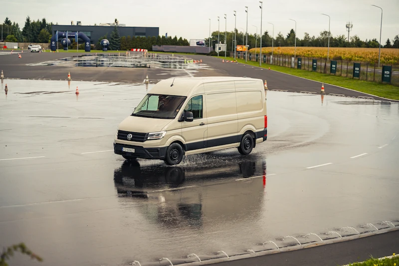 Caddy, Transporter i Crafter na torze. „Dostawczaki” w podbramkowych sytuacjach - 9.