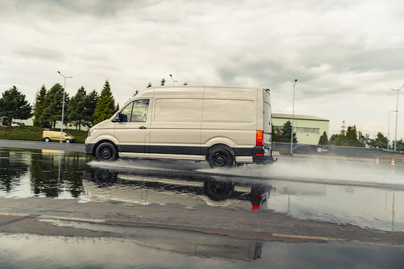 Caddy, Transporter i Crafter na torze. „Dostawczaki” w podbramkowych sytuacjach - 3.